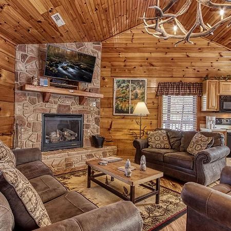 The Nut House, Hot Tub, Game Room, Wifi, 1089 Free Tickets Each Paid Day, Dollywood And More! Pigeon Forge Exteriér fotografie