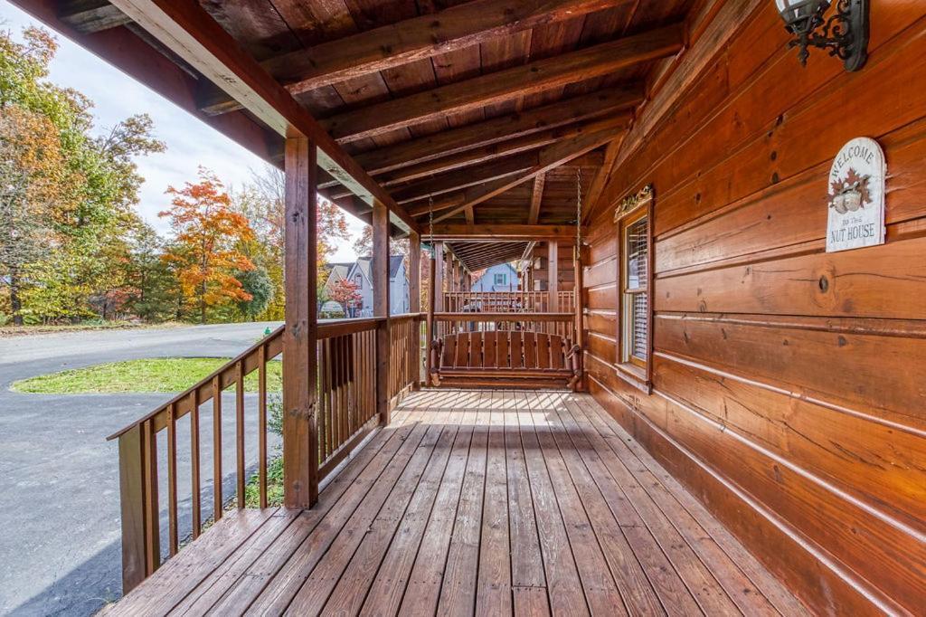 The Nut House, Hot Tub, Game Room, Wifi, 1089 Free Tickets Each Paid Day, Dollywood And More! Pigeon Forge Exteriér fotografie