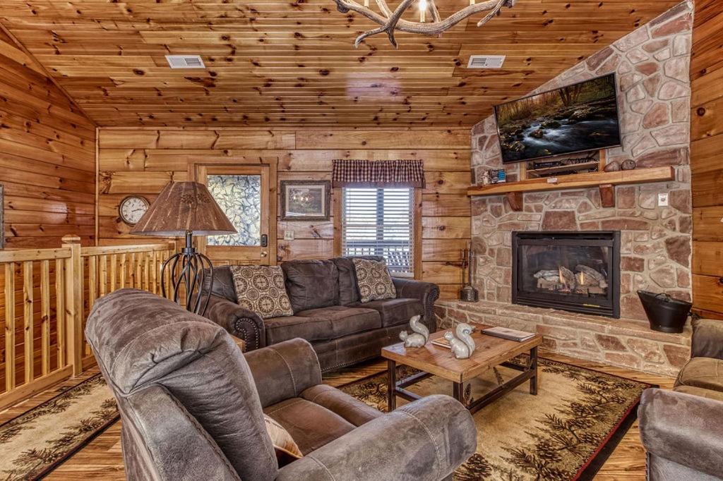The Nut House, Hot Tub, Game Room, Wifi, 1089 Free Tickets Each Paid Day, Dollywood And More! Pigeon Forge Exteriér fotografie